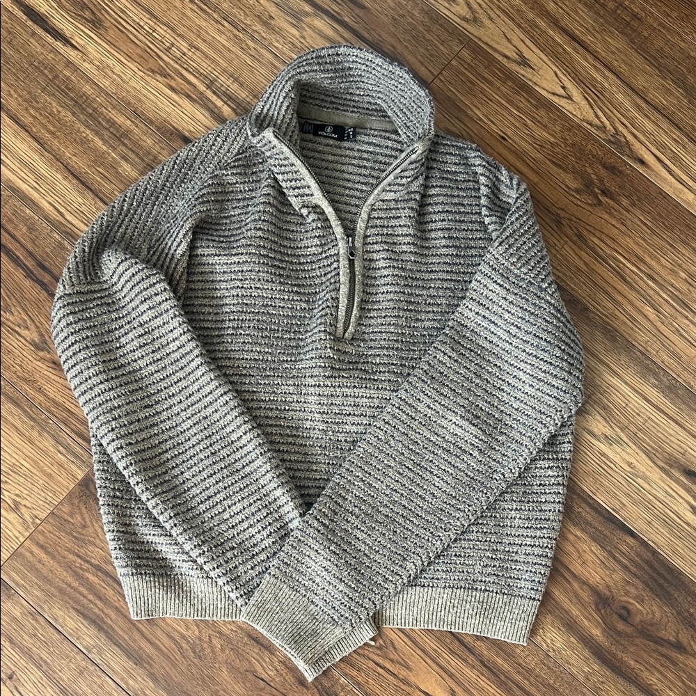 Women’s Volcom Half Zip